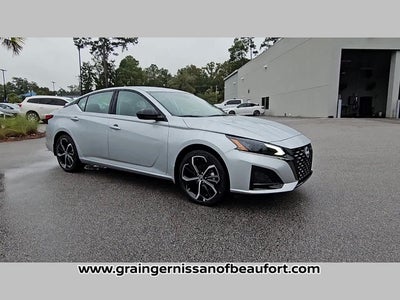 2025 Nissan Altima SR