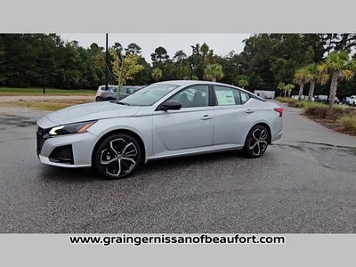 2025 Nissan Altima SR