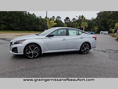 2025 Nissan Altima SR