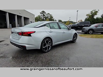 2025 Nissan Altima SR