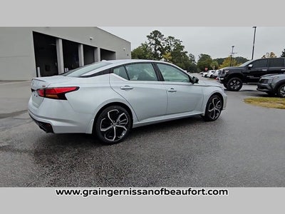 2025 Nissan Altima SR