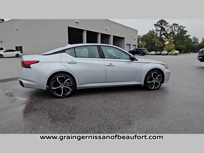 2025 Nissan Altima SR