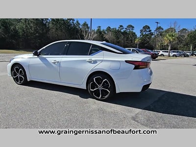 2025 Nissan Altima SR