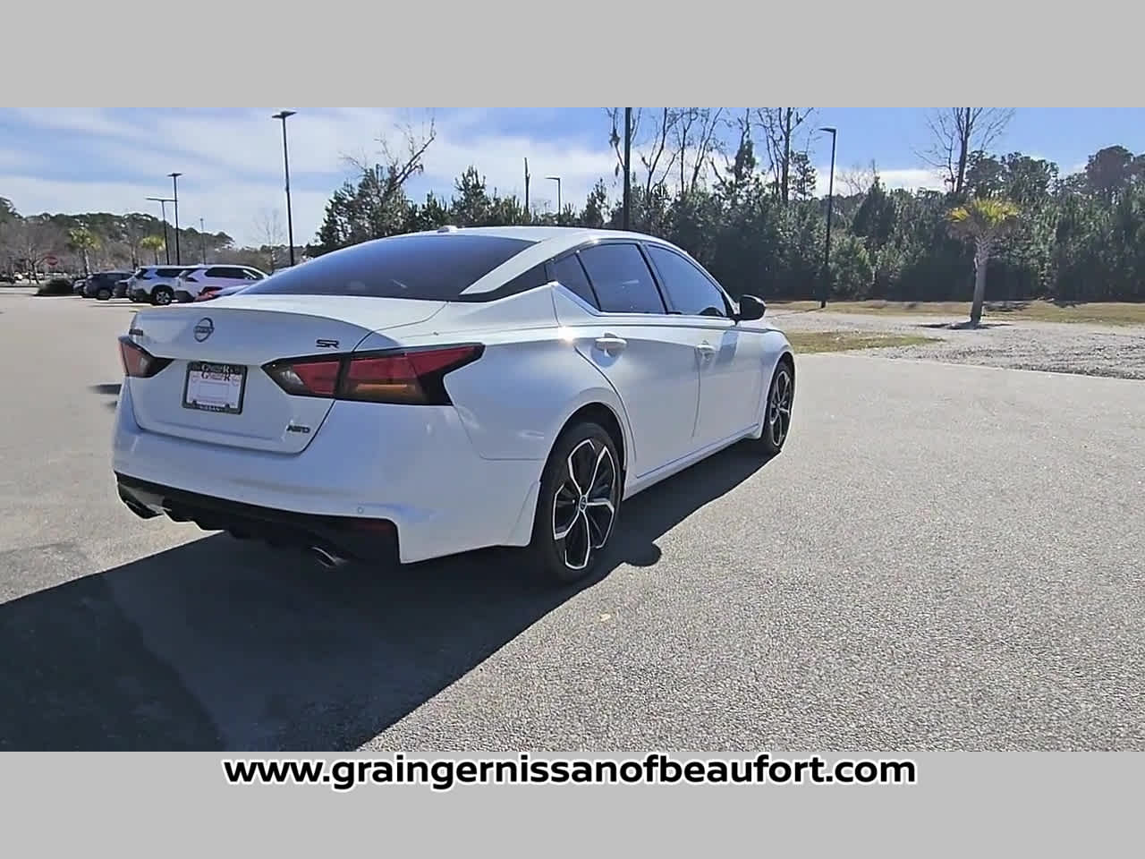 2025 Nissan Altima SR