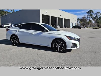 2025 Nissan Altima SR