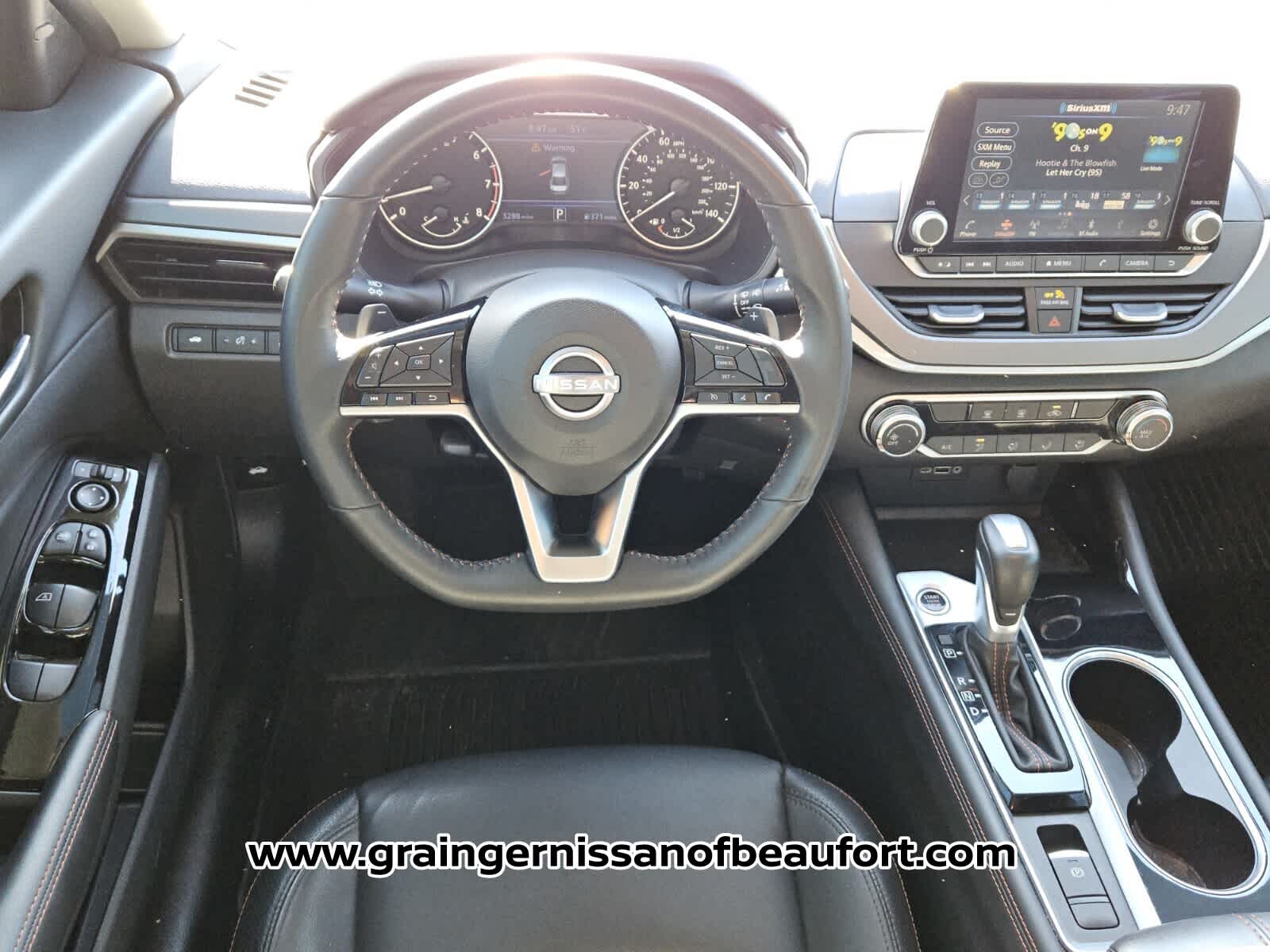 2025 Nissan Altima SR