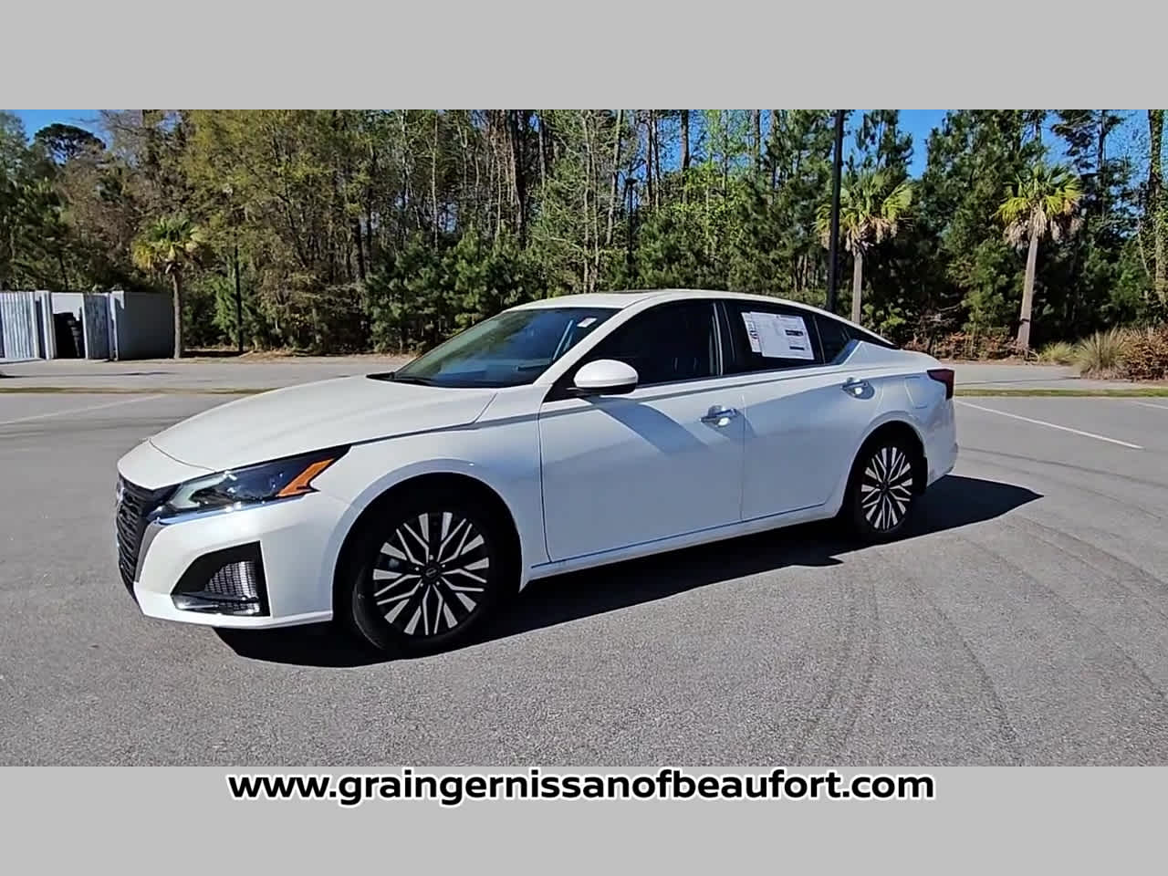 2025 Nissan Altima SV