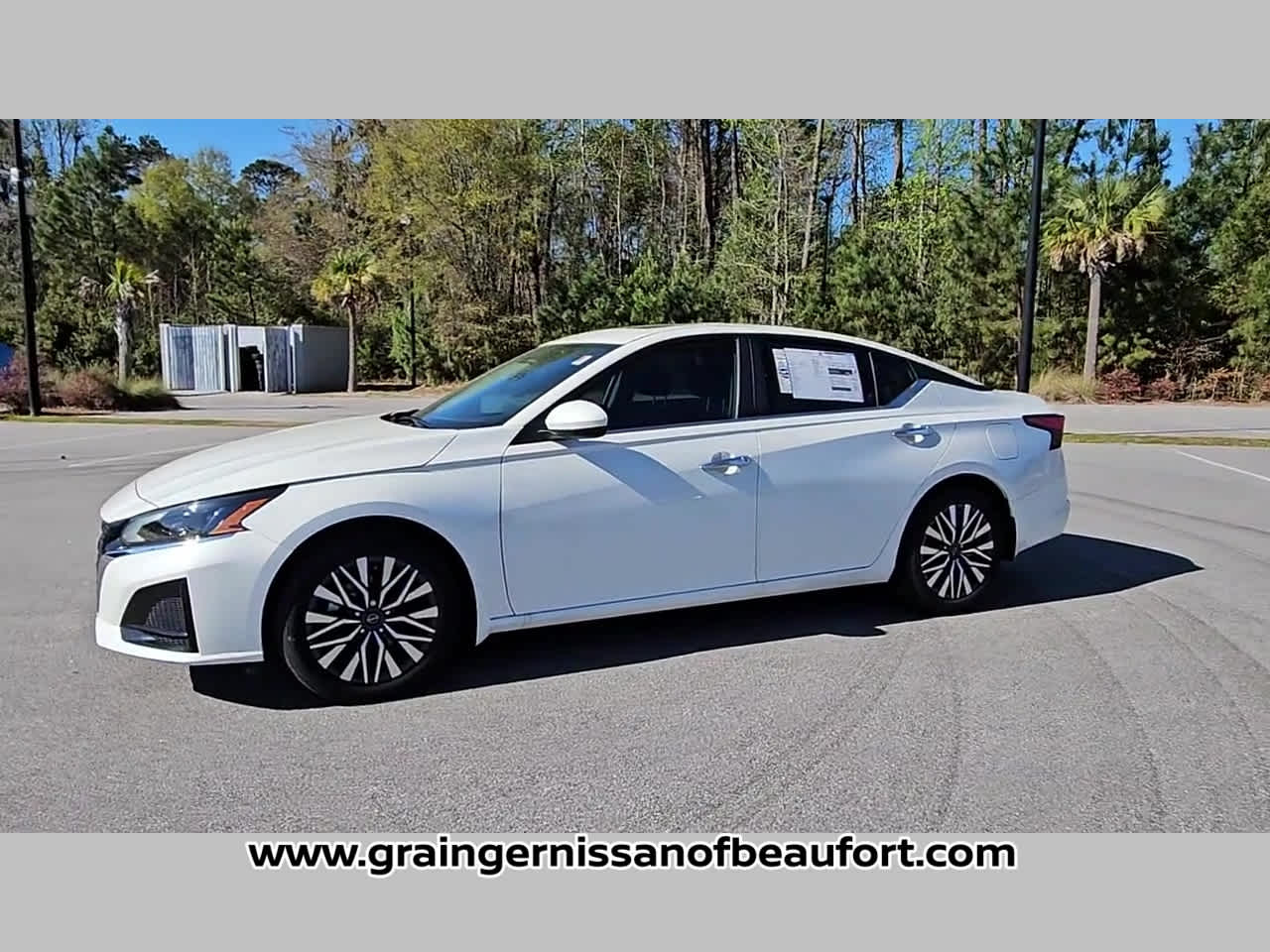 2025 Nissan Altima SV