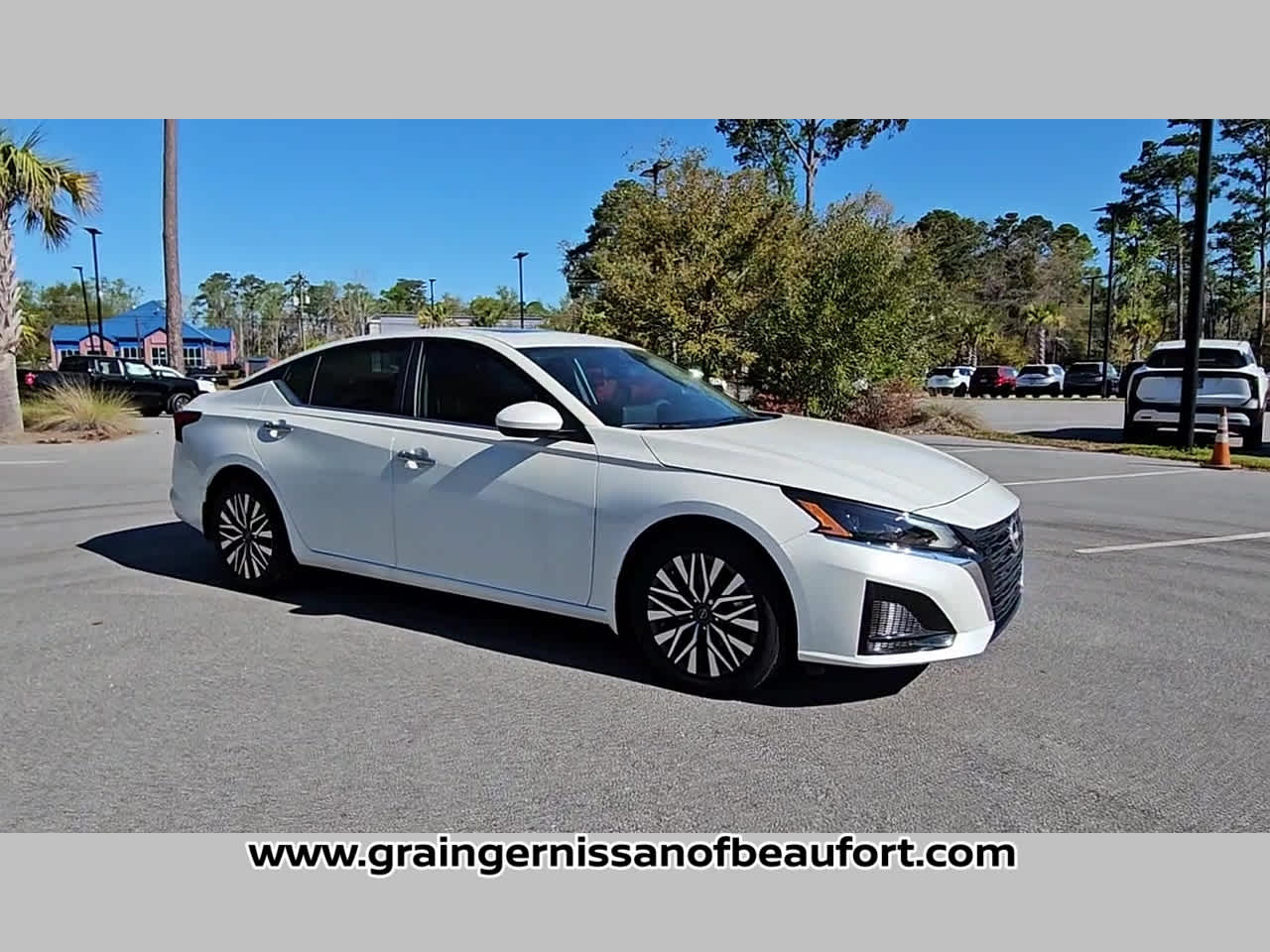 2025 Nissan Altima SV