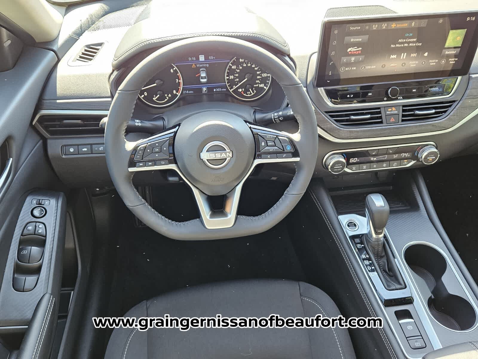 2025 Nissan Altima SV