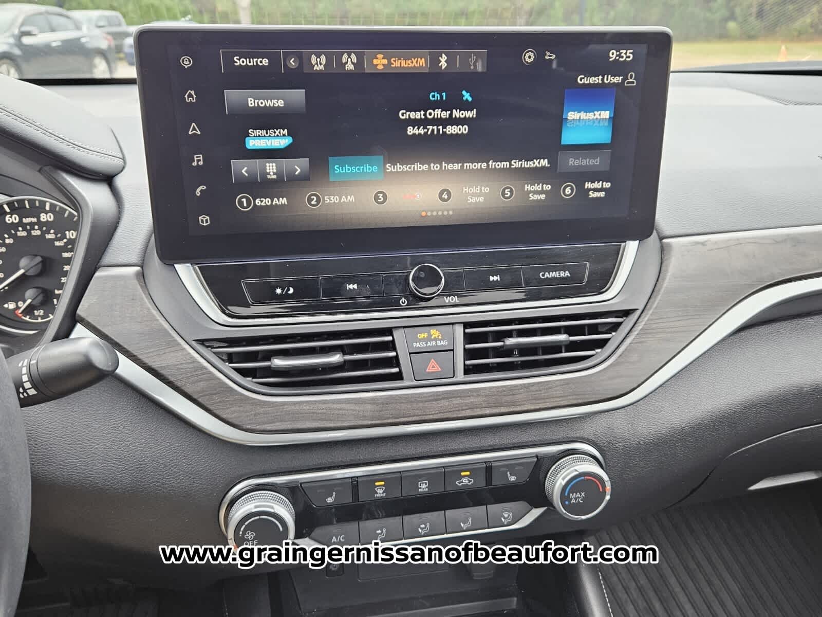 2024 Nissan Altima 2.5 SV