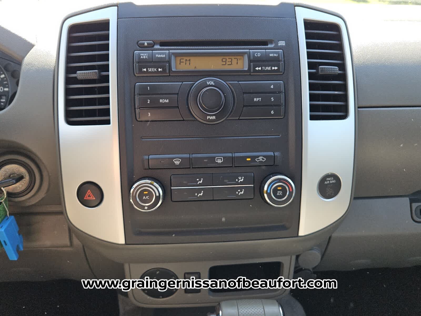 2012 Nissan Frontier SV