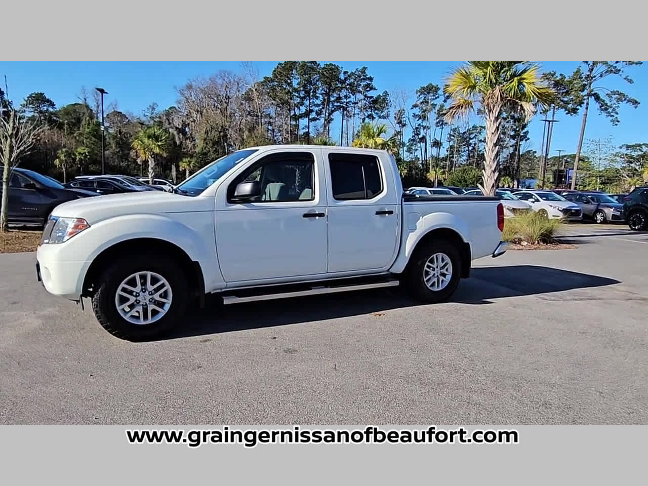 2020 Nissan Frontier SV