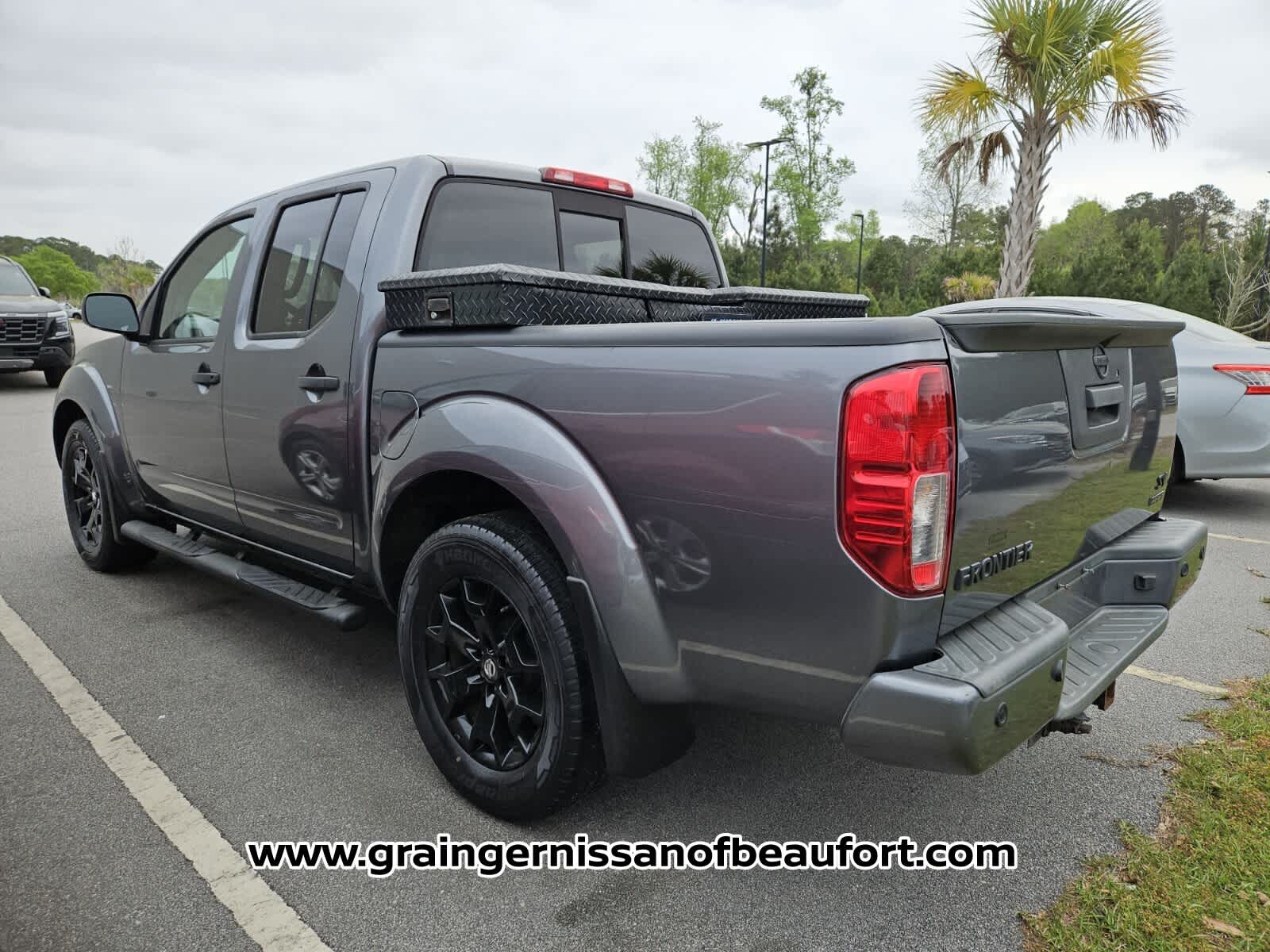 2020 Nissan Frontier SV