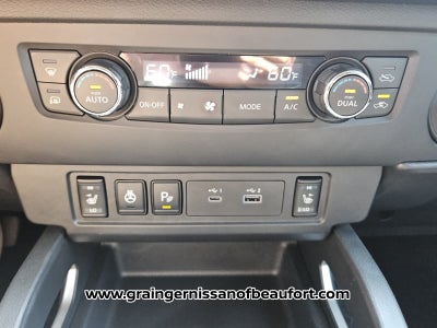 2025 Nissan Frontier SV
