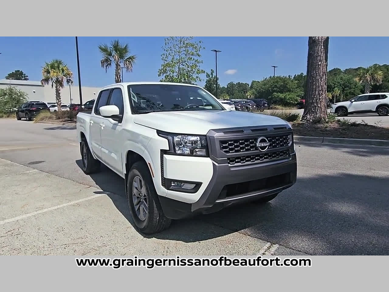 2025 Nissan Frontier SV