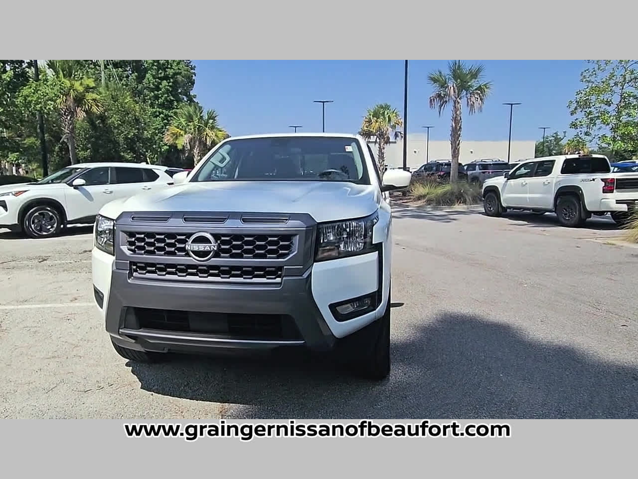 2025 Nissan Frontier SV