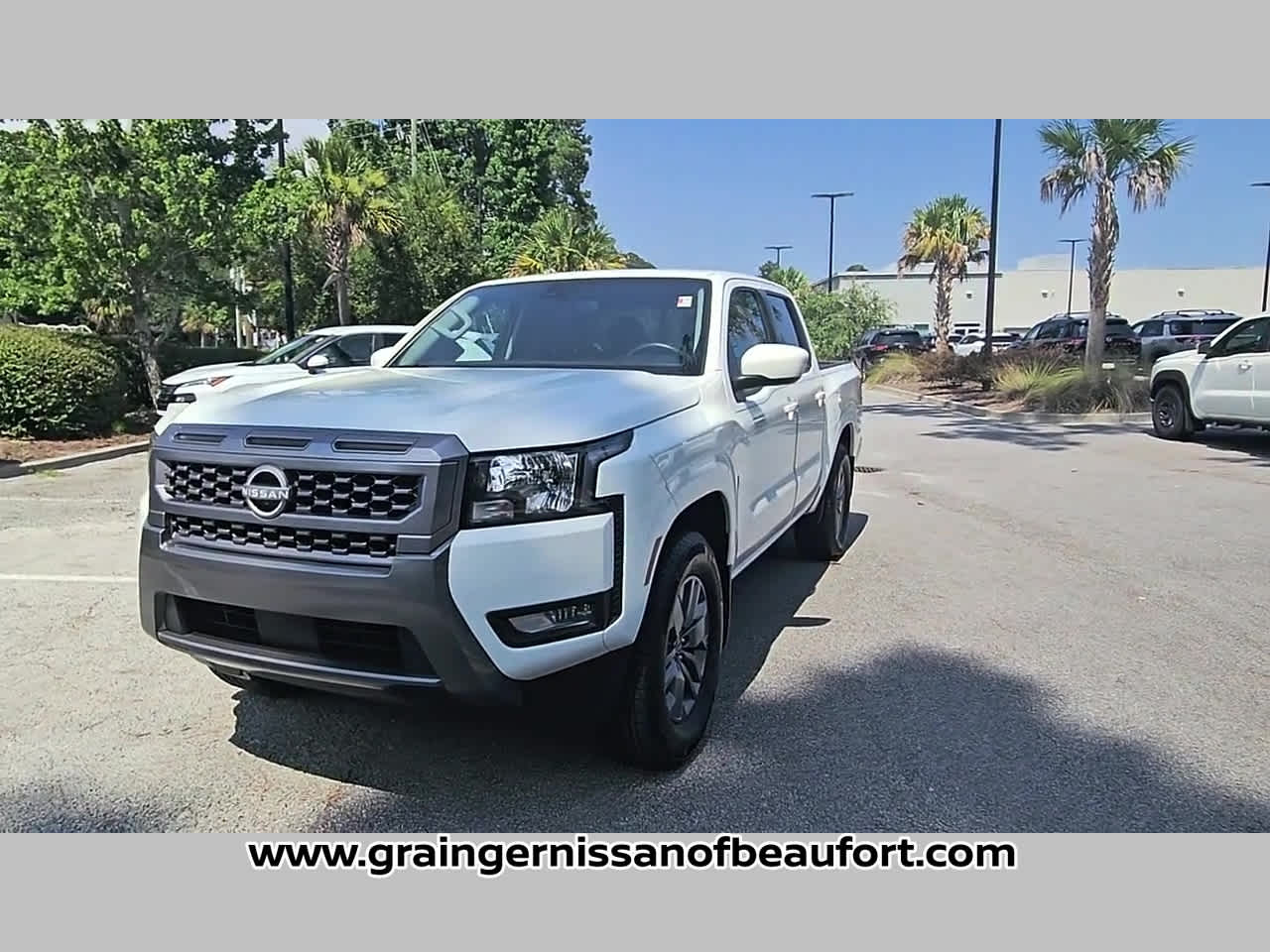 2025 Nissan Frontier SV