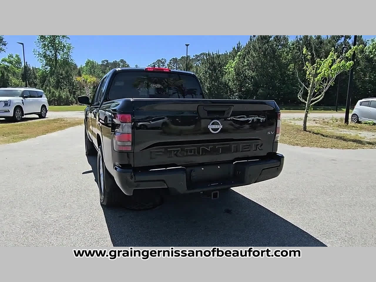 2023 Nissan Frontier SV