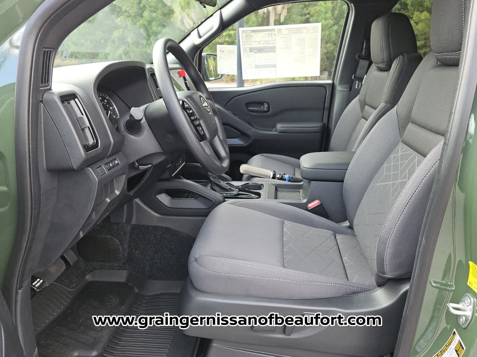 2027 Nissan Frontier SV