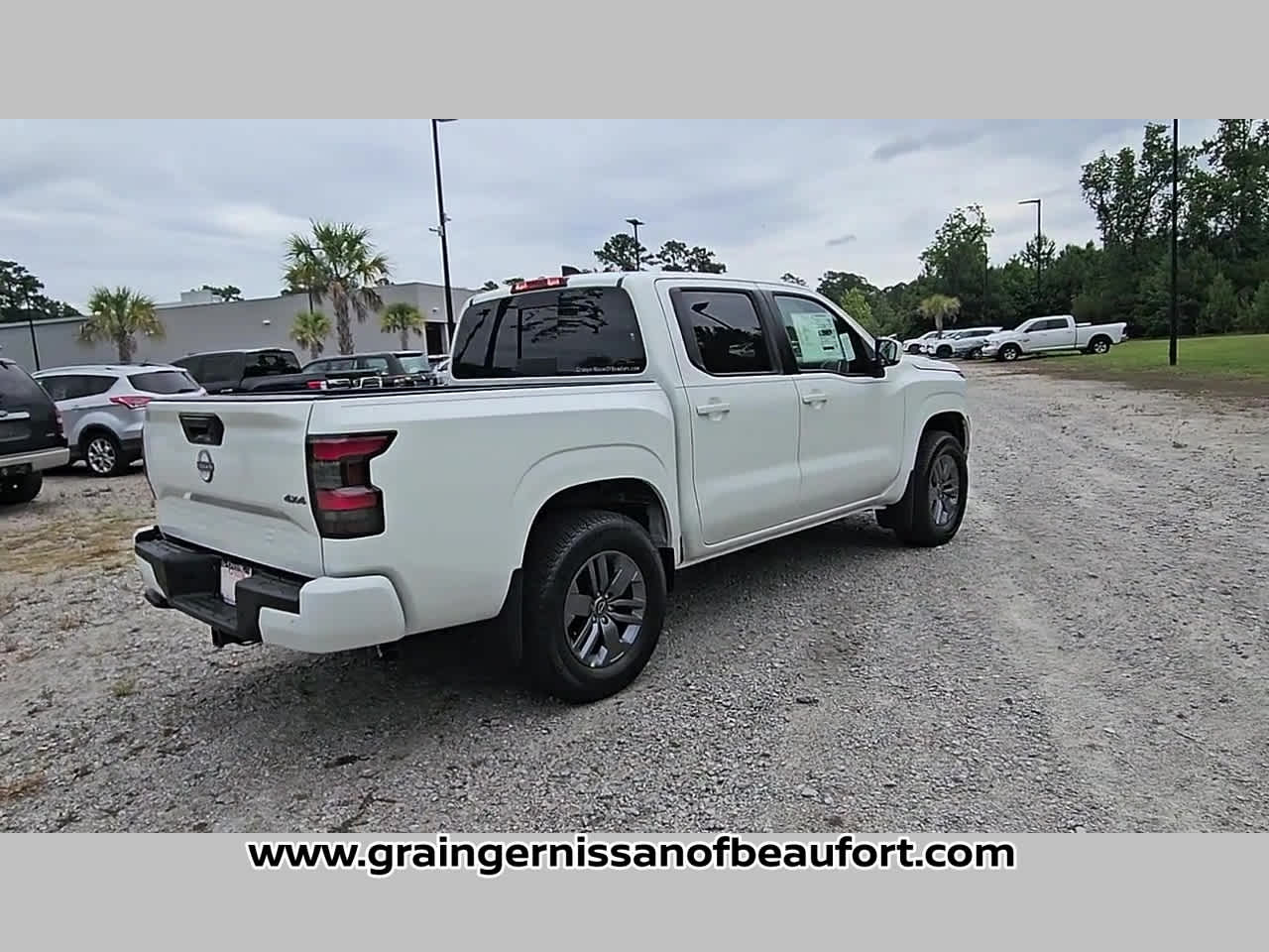 2026 Nissan Frontier SV