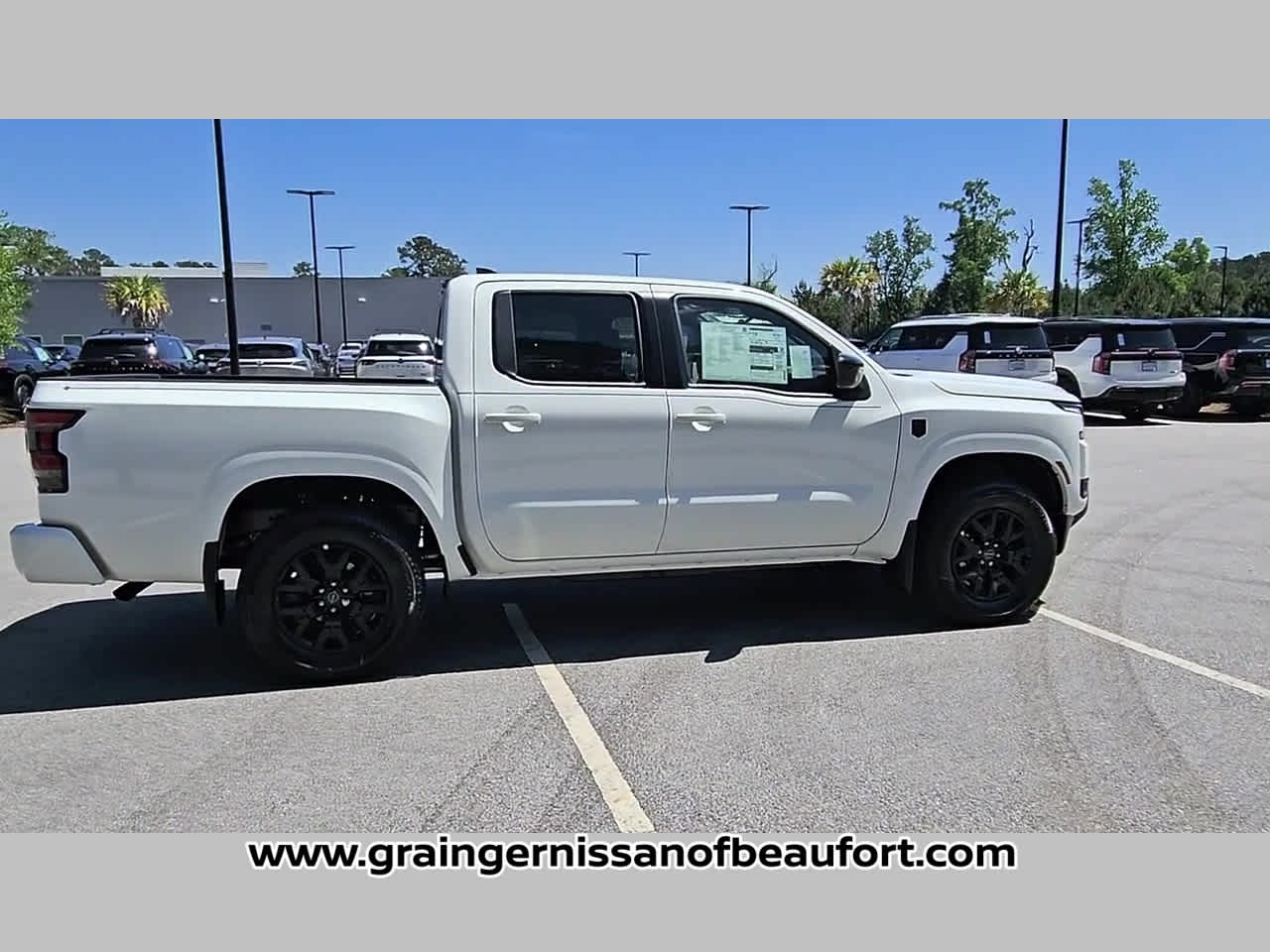 2026 Nissan Frontier SV