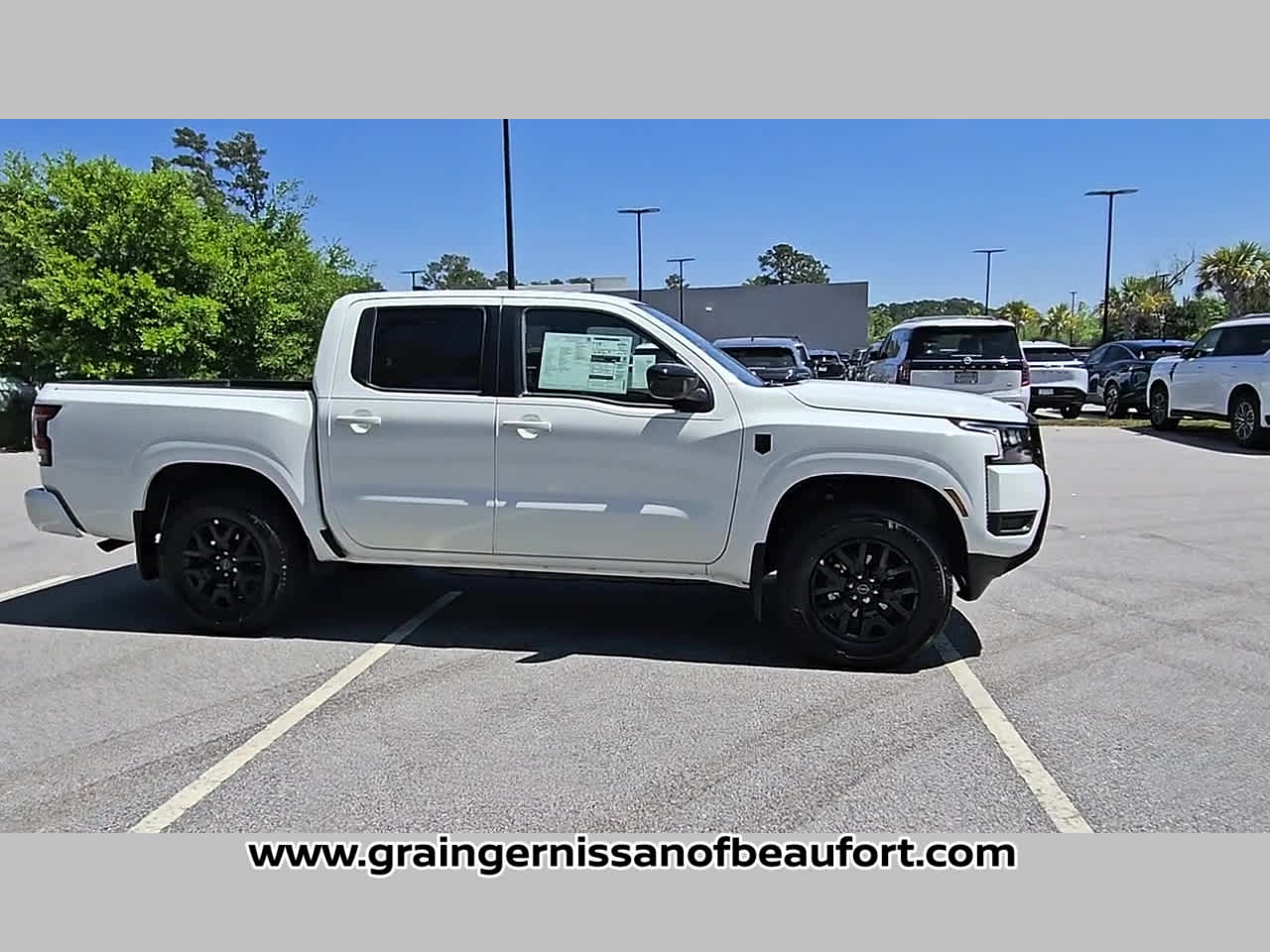 2026 Nissan Frontier SV