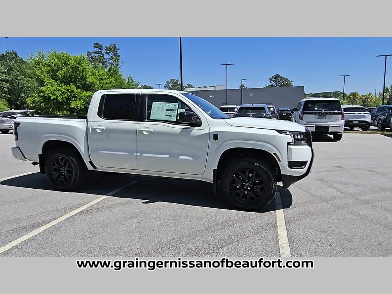 2026 Nissan Frontier SV