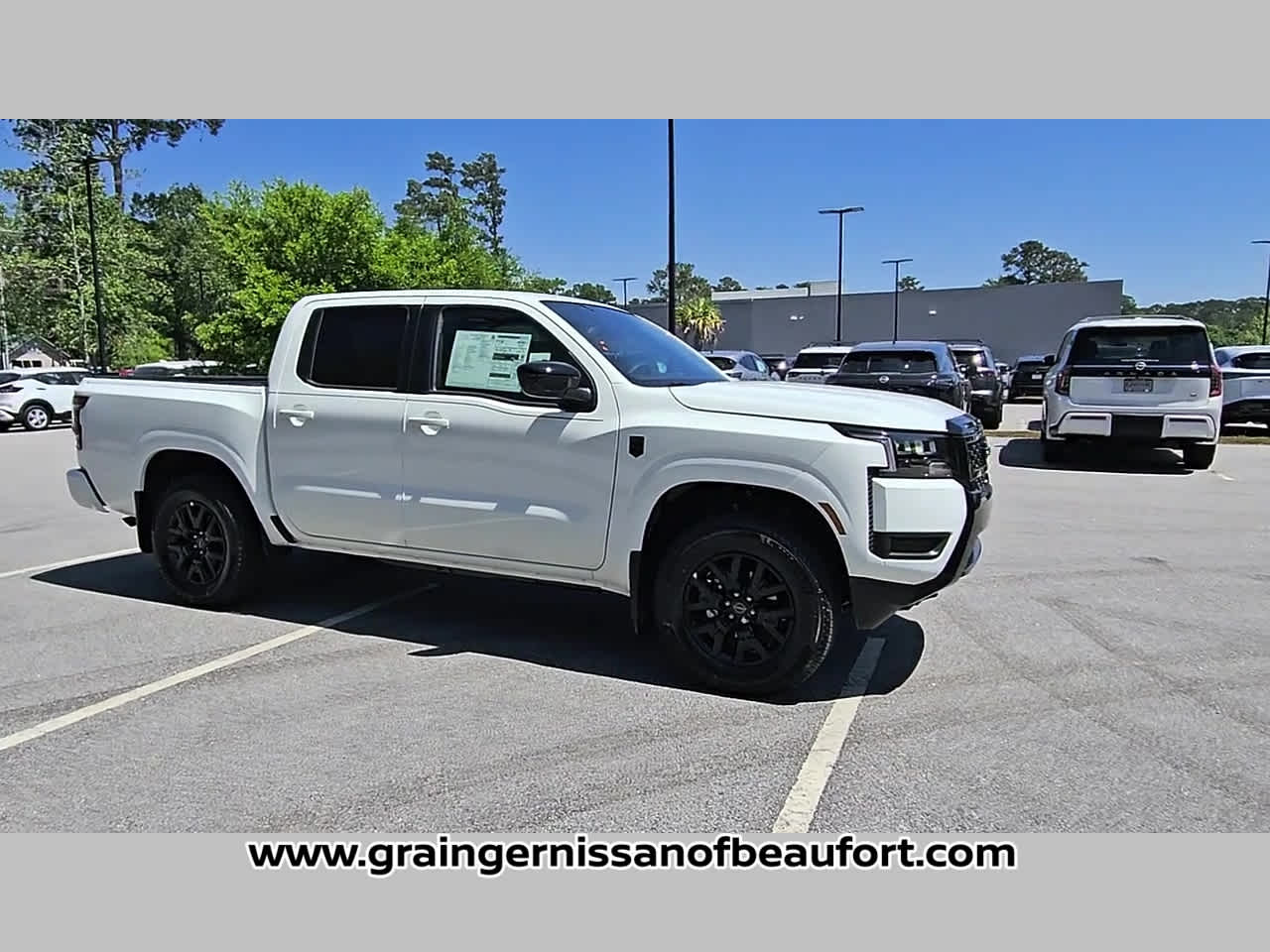 2026 Nissan Frontier SV