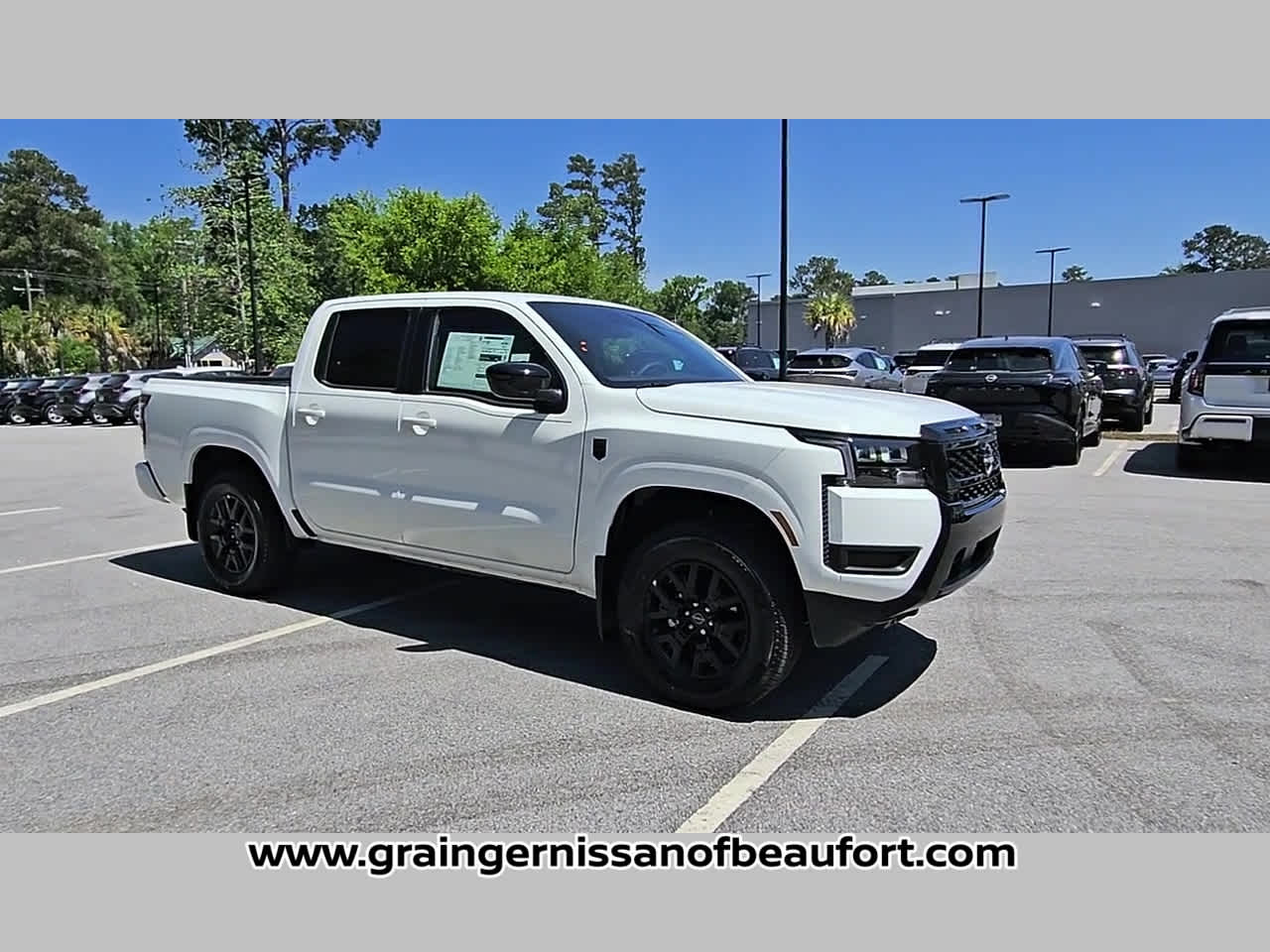 2026 Nissan Frontier SV