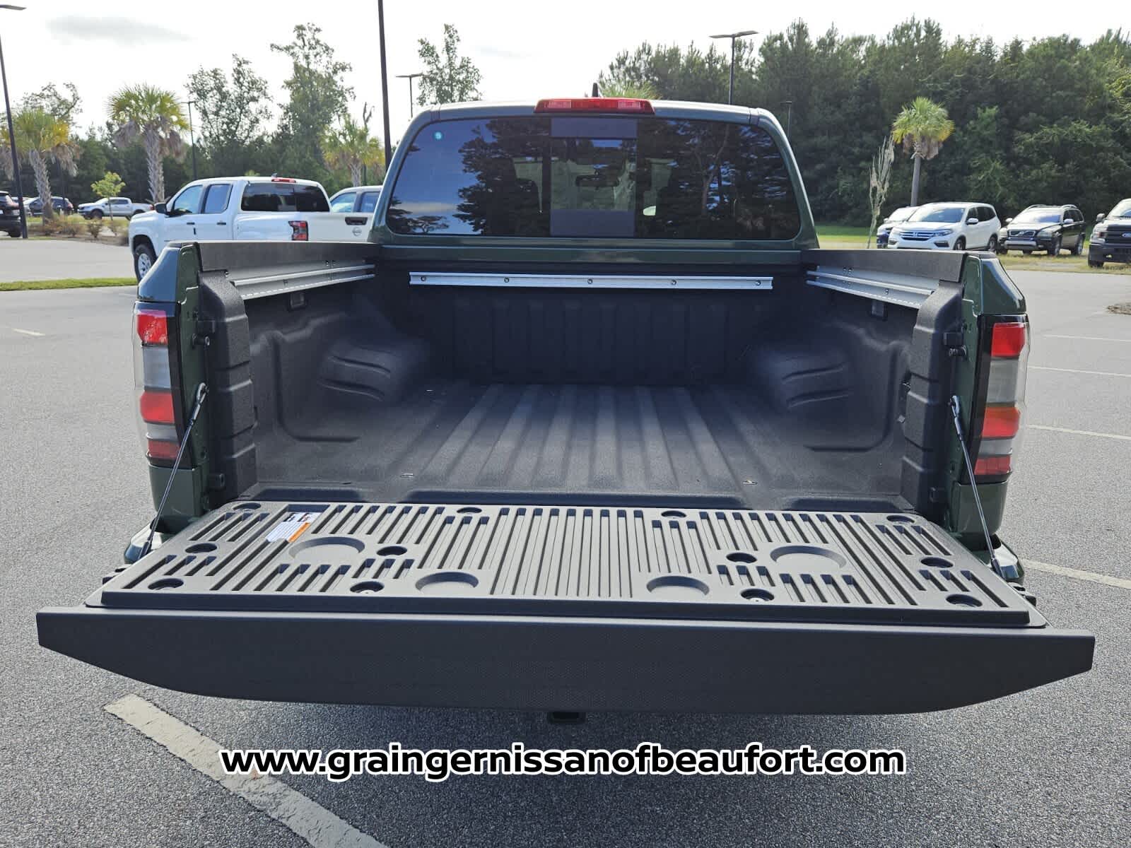2027 Nissan Frontier SV
