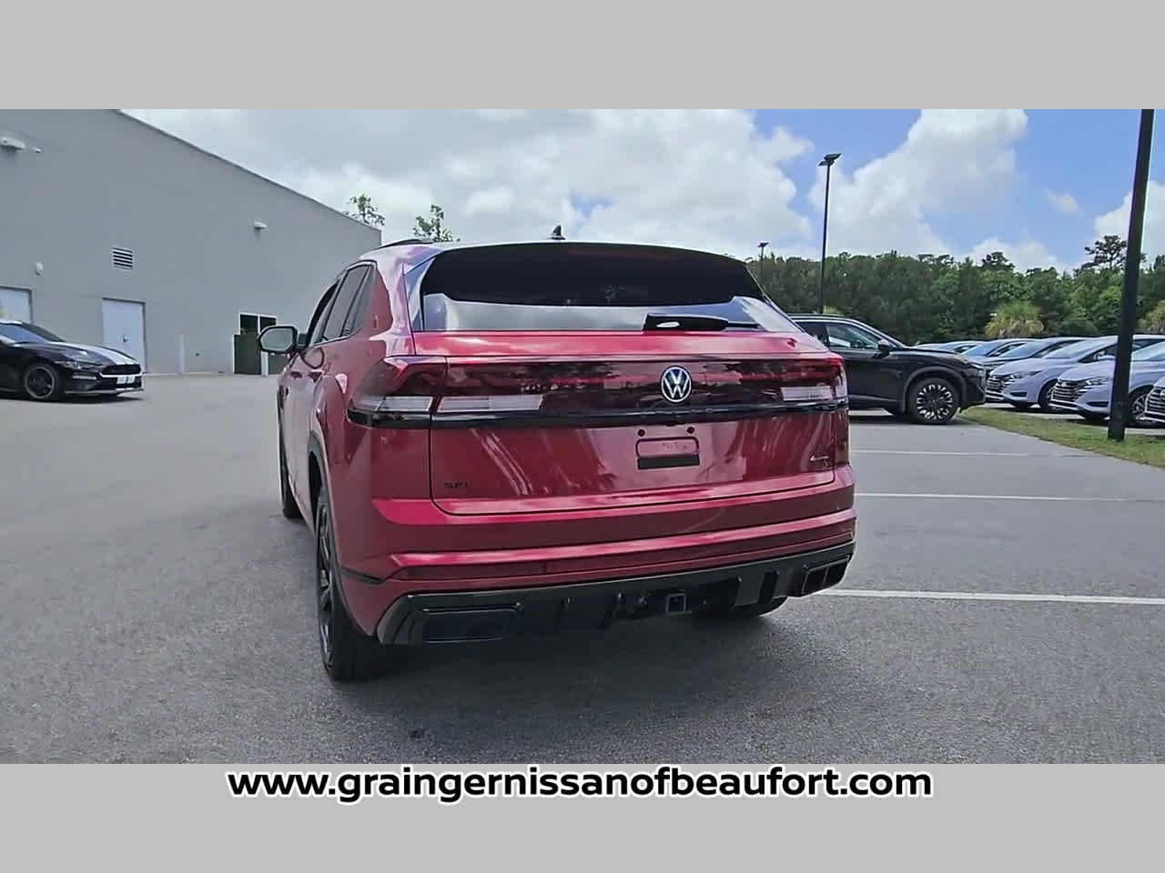 2025 Volkswagen Atlas Cross Sport 2.0T SEL R-Line Black