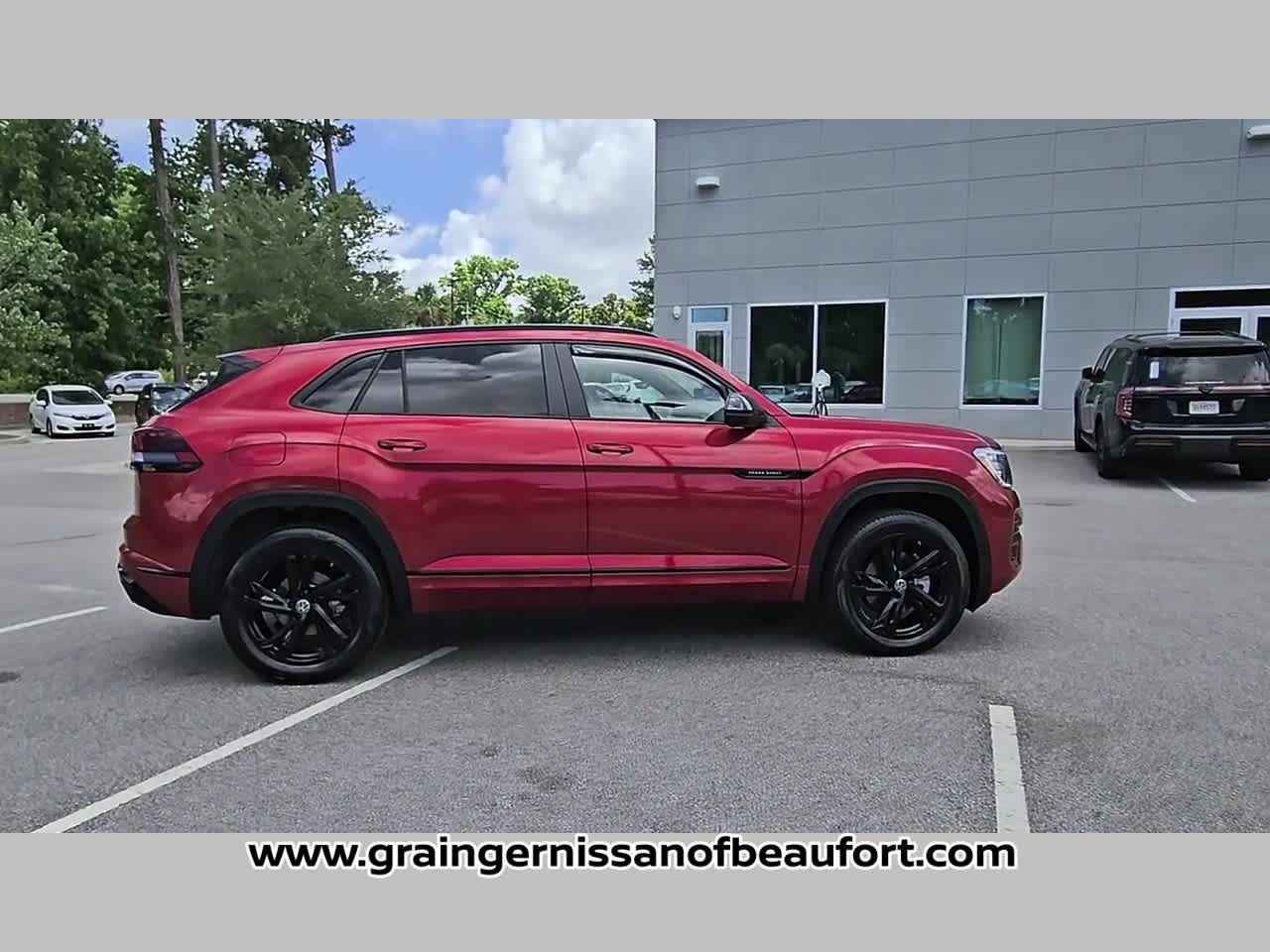 2025 Volkswagen Atlas Cross Sport 2.0T SEL R-Line Black