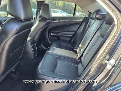 2019 Chrysler 300 Touring L