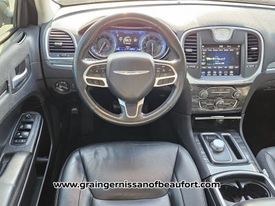 2019 Chrysler 300 Touring L