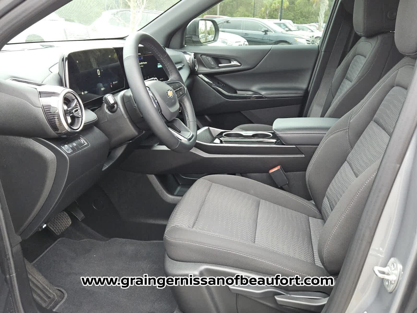 2025 Chevrolet Equinox FWD LT