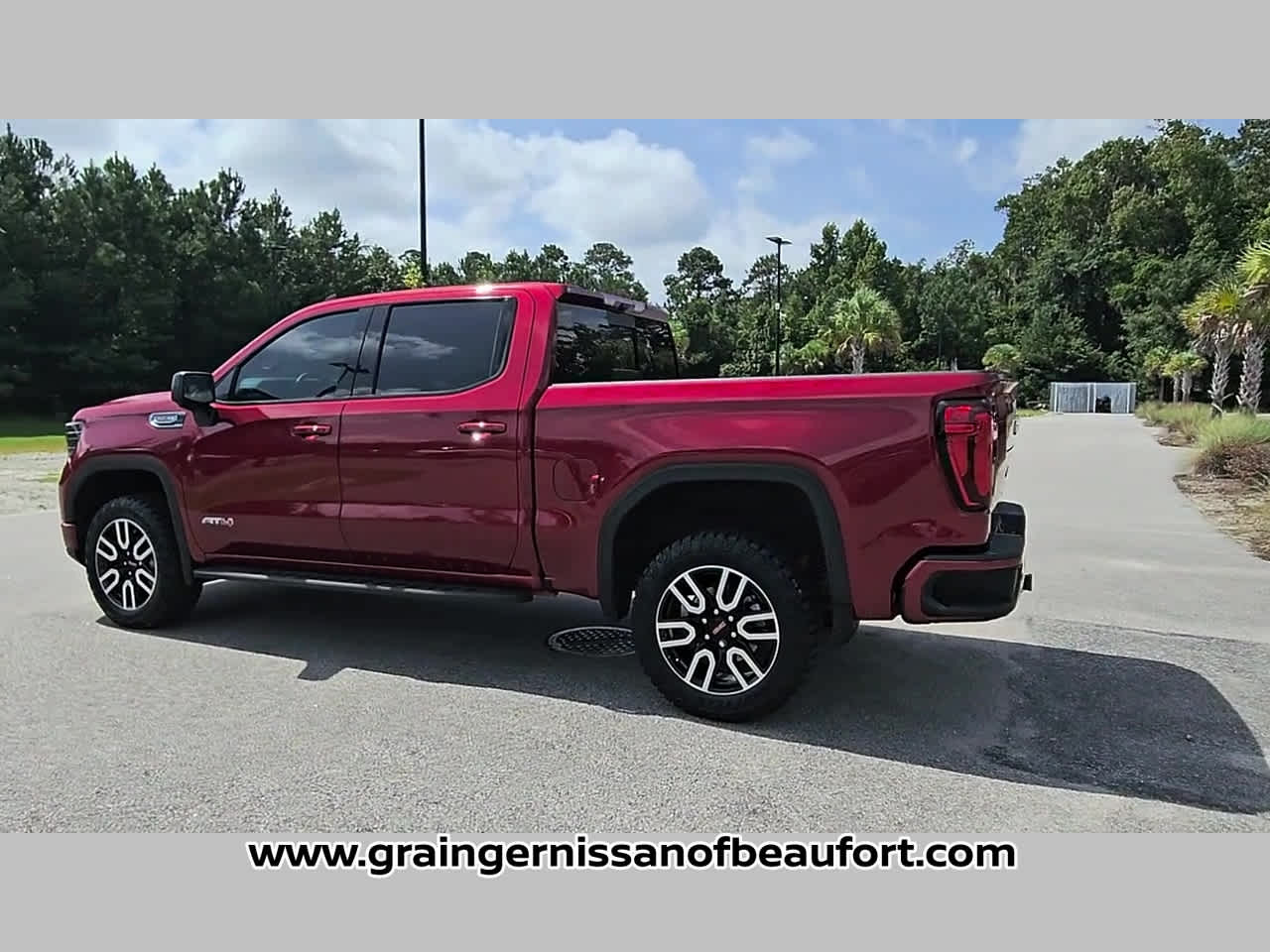 2025 GMC Sierra 1500 AT4