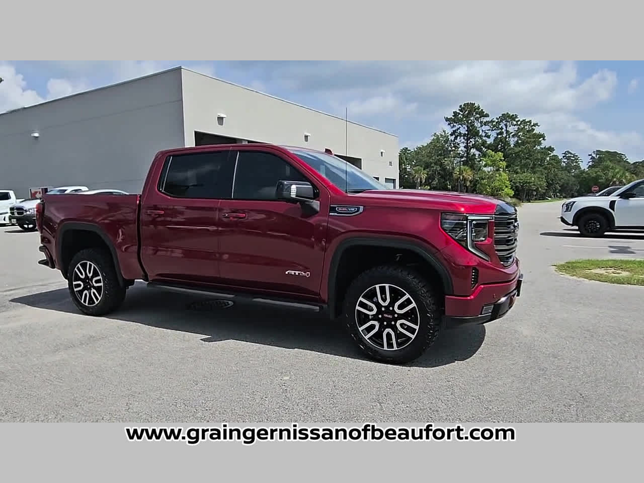 2025 GMC Sierra 1500 AT4