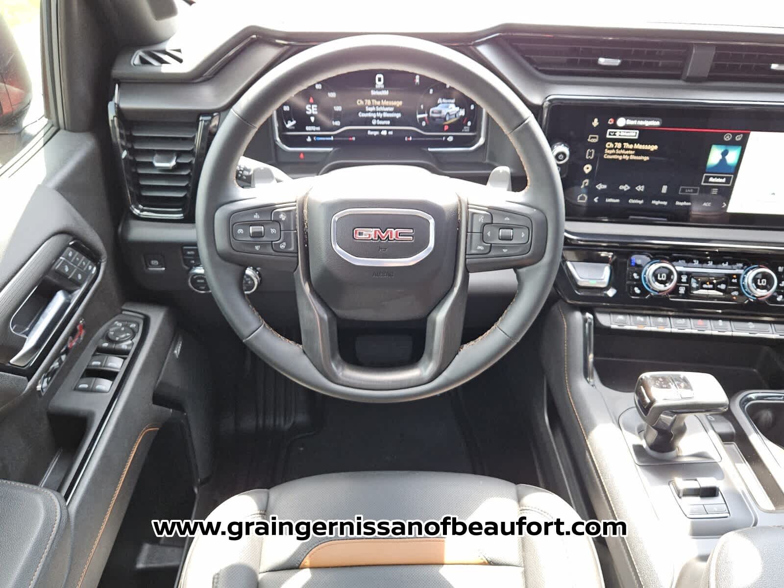 2025 GMC Sierra 1500 AT4