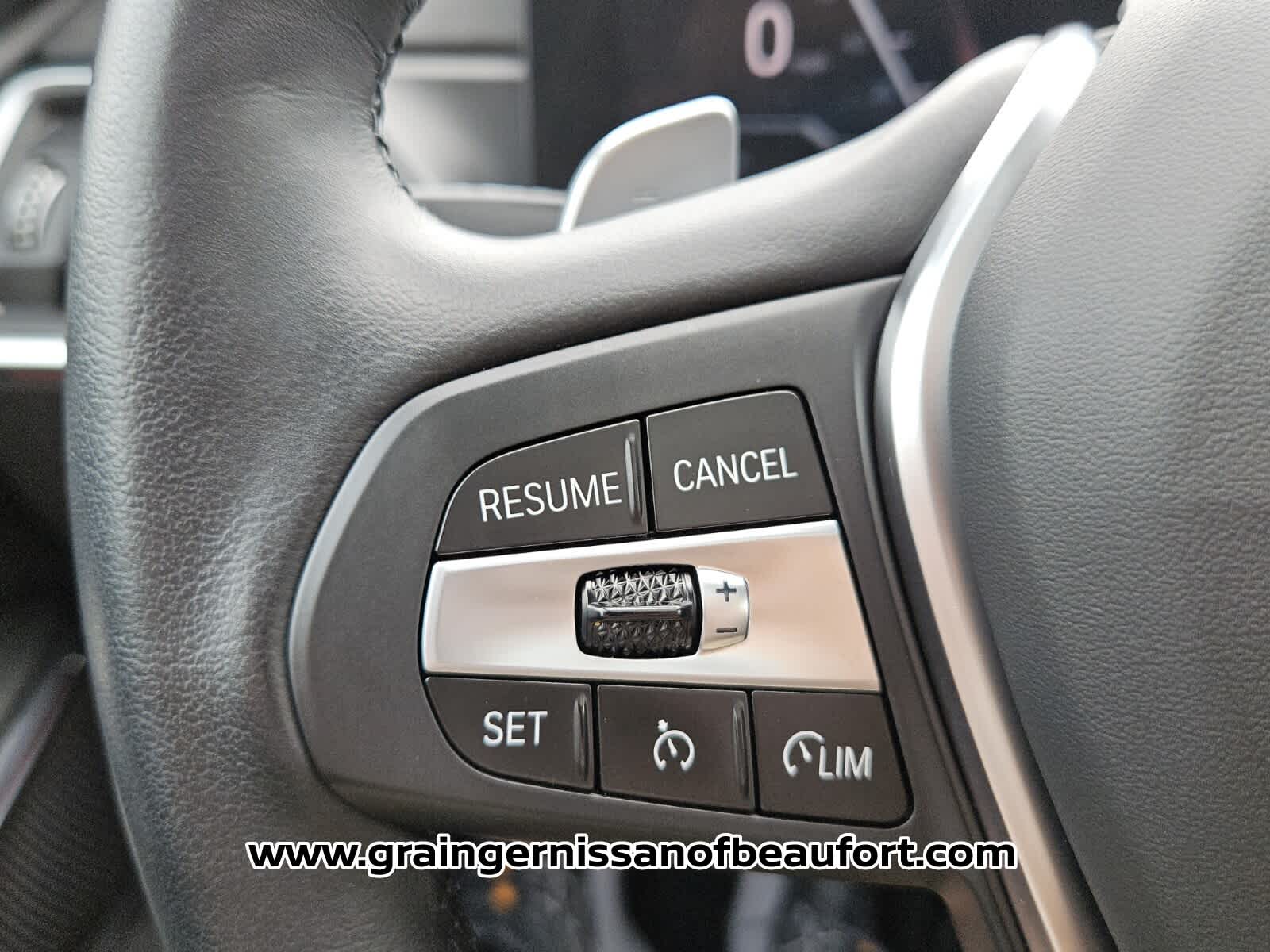 2024 BMW 330i 330i