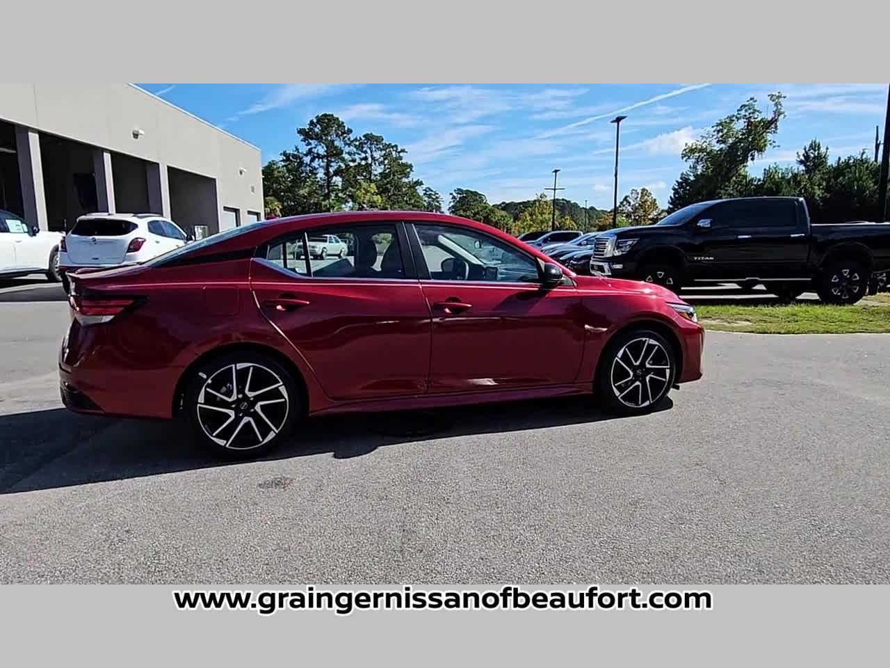 2025 Nissan Sentra SR