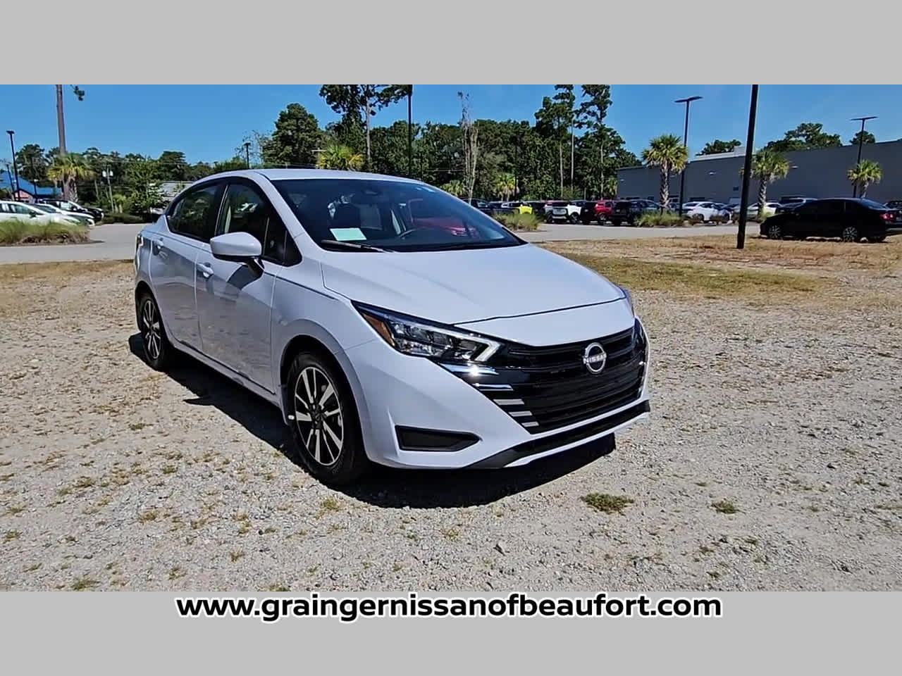 2025 Nissan Versa SV