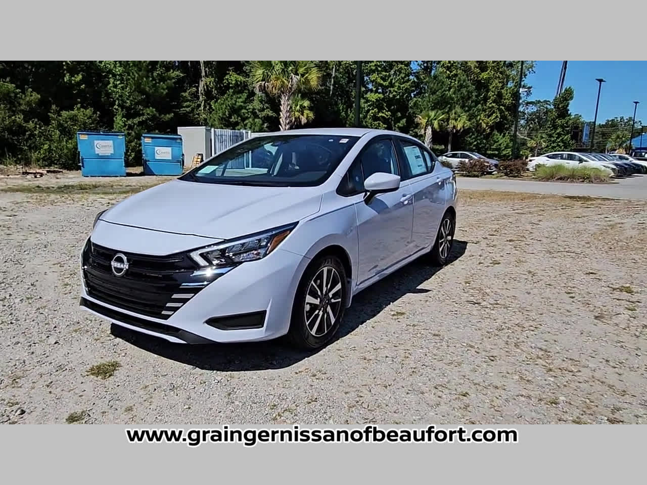 2025 Nissan Versa SV