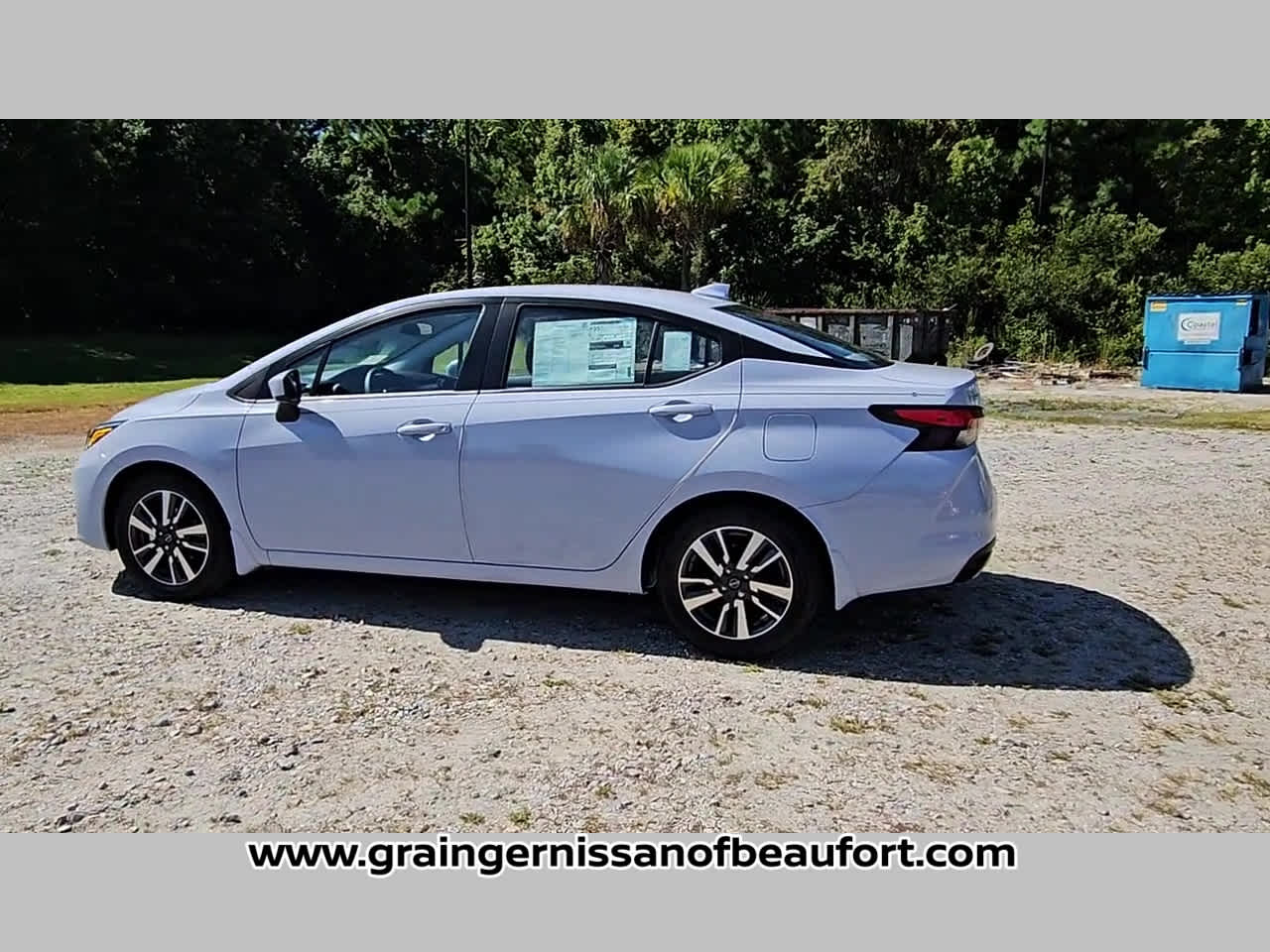 2025 Nissan Versa SV