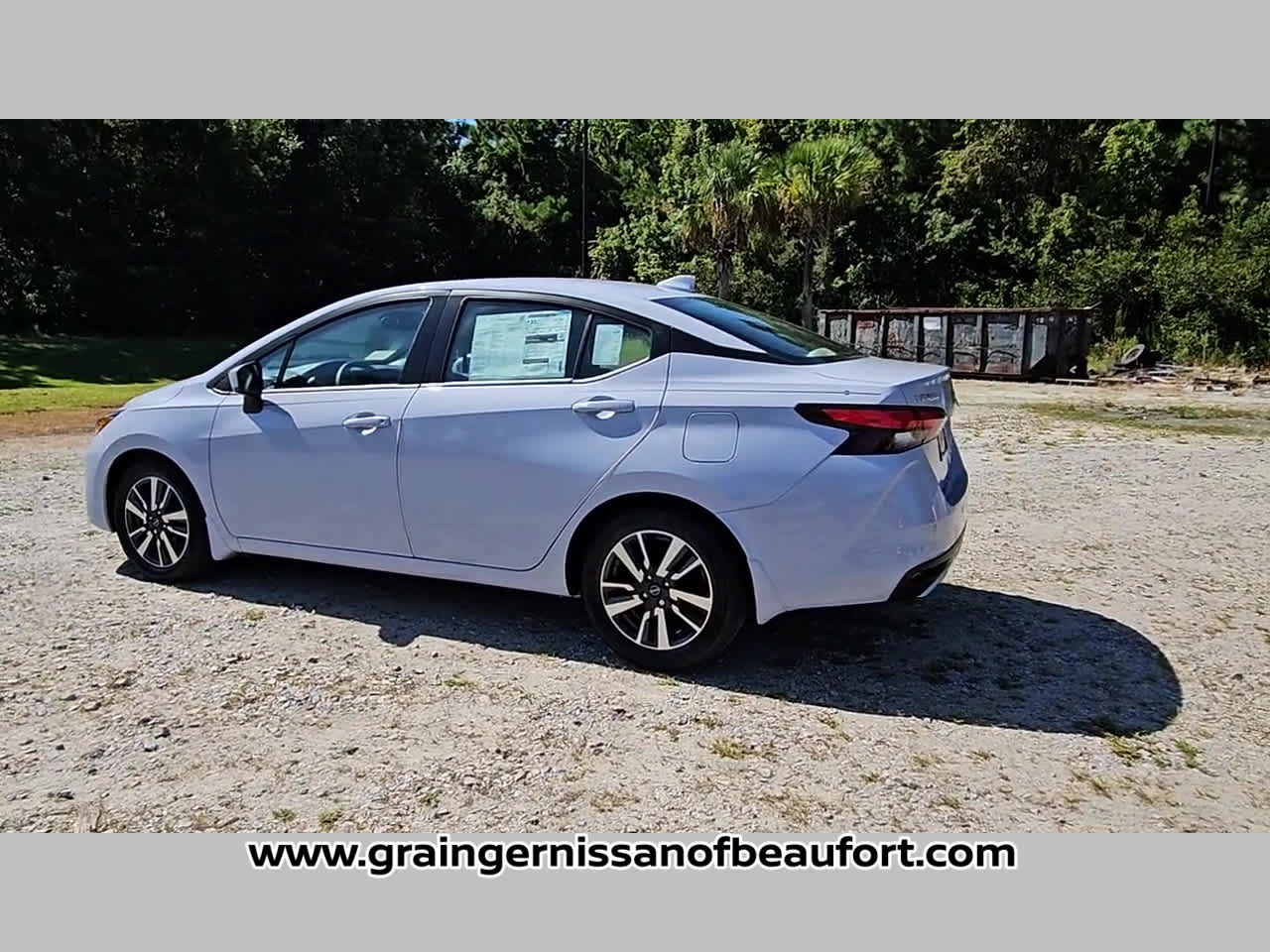 2025 Nissan Versa SV