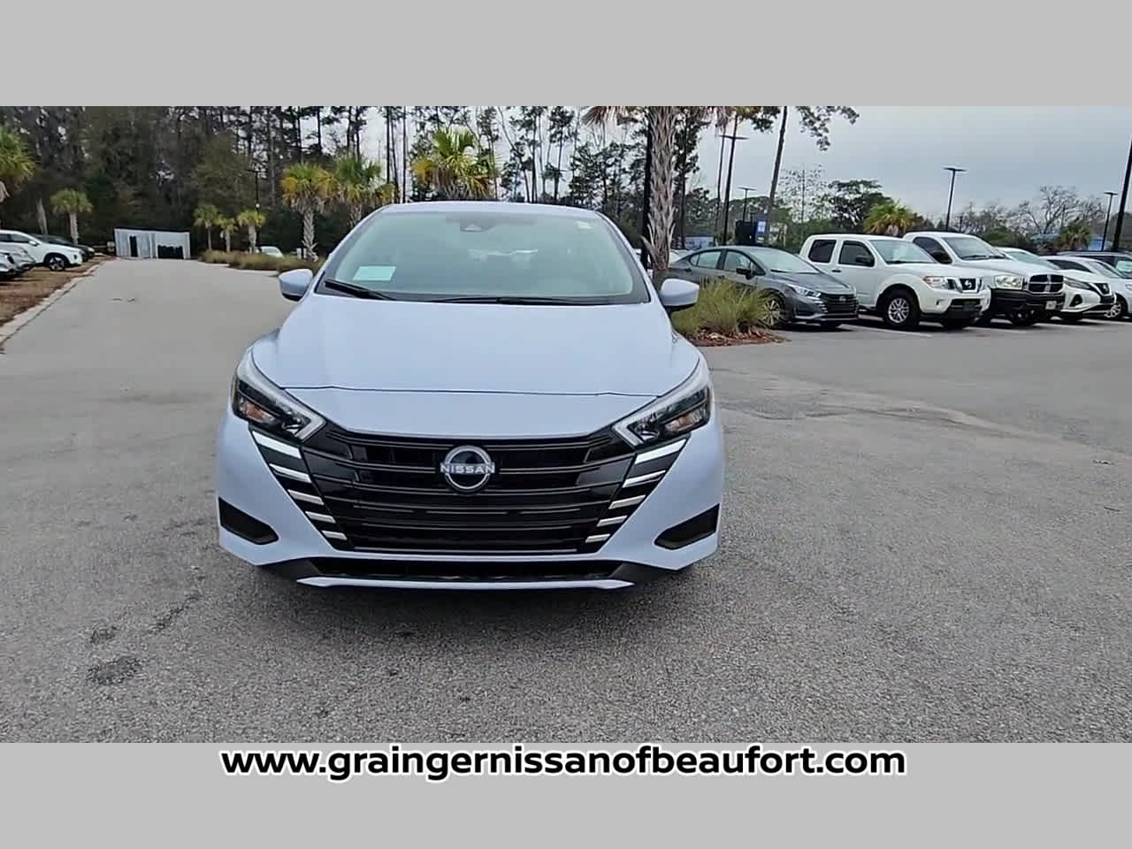 2025 Nissan Versa SV