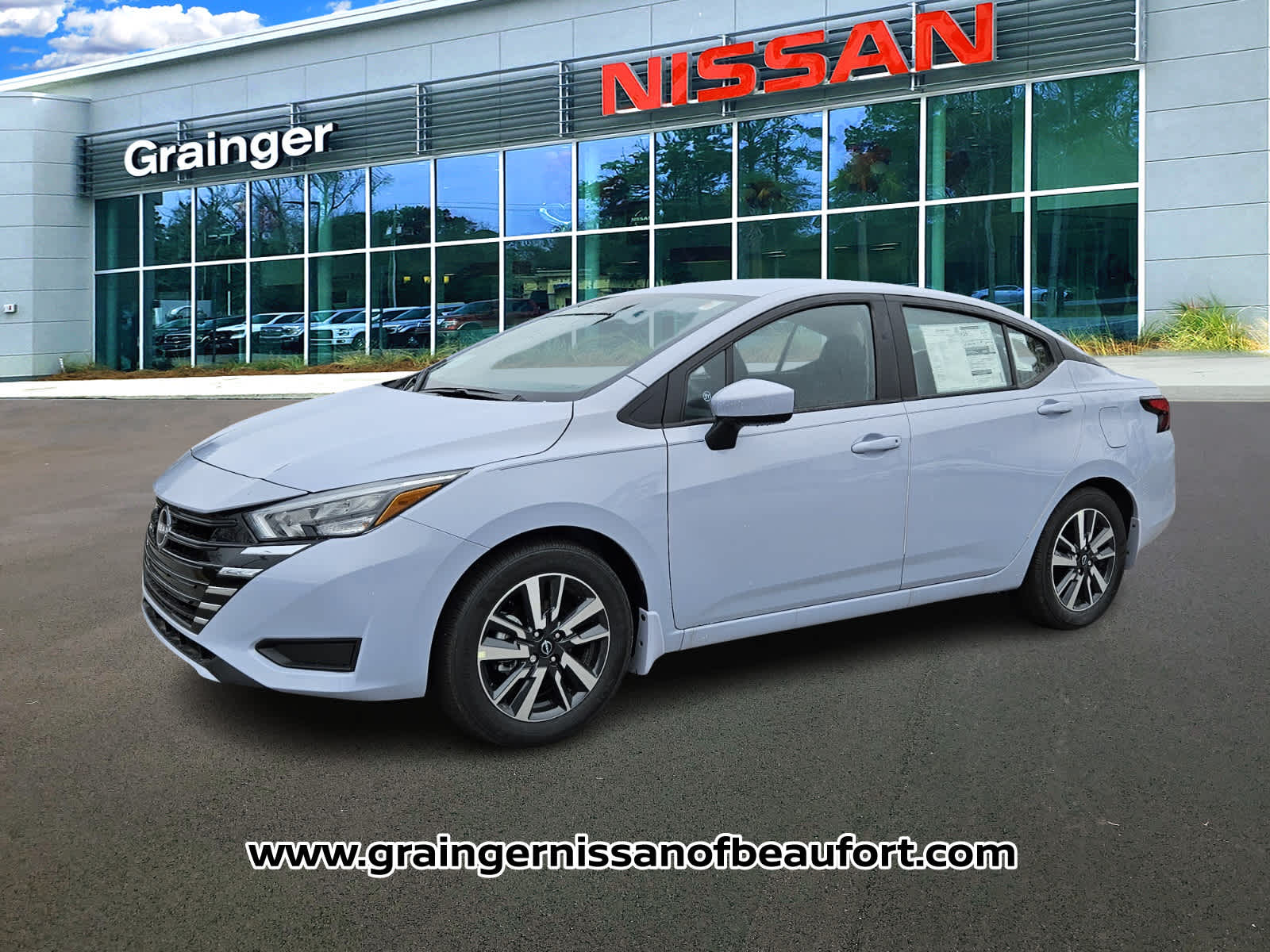 2025 Nissan Versa SV