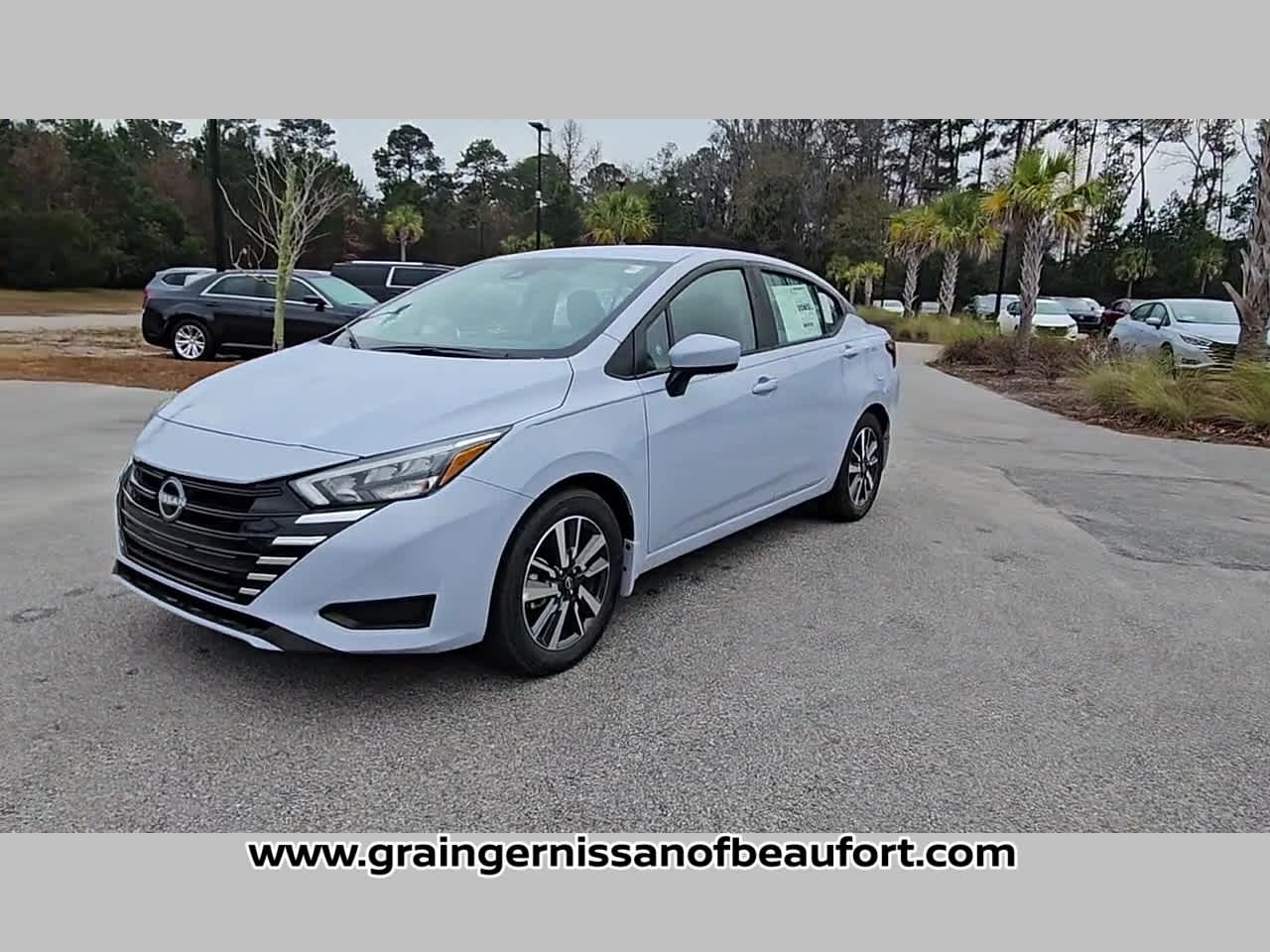 2025 Nissan Versa SV