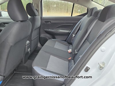 2025 Nissan Versa SV