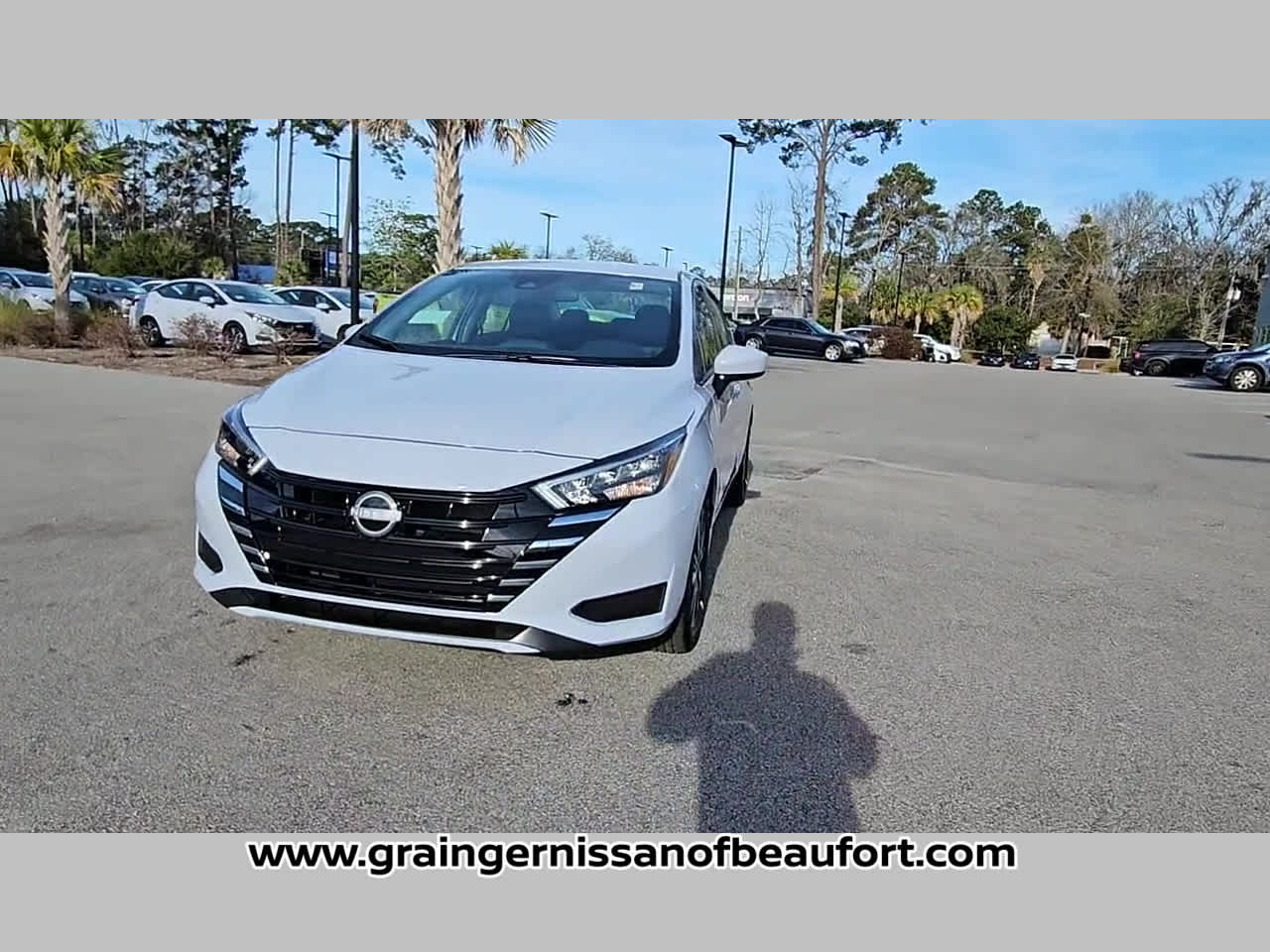 2025 Nissan Versa SV